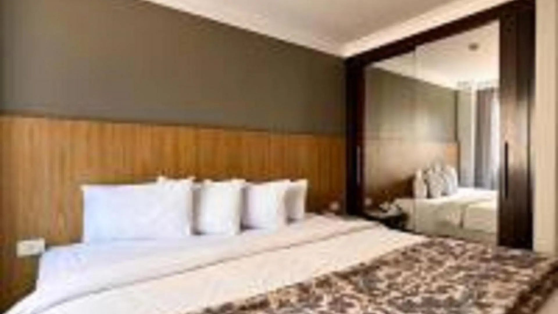 **** Hotel Transamerica Prime International Plaza São Paulo Brasil